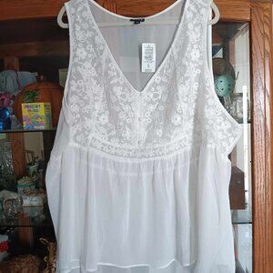 5X Torrid S/L Chiffon Embroidered Top
